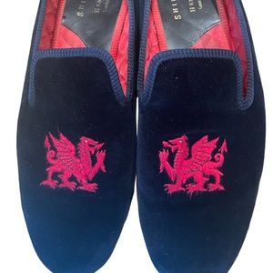 Shipton &Heneage  Welsh Red Dragon Navy Blue Slippers US 12